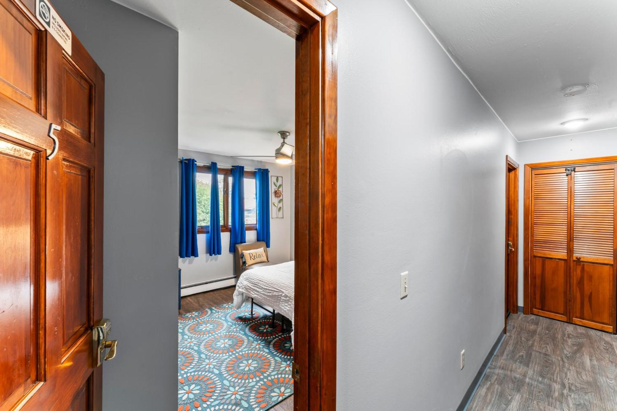 Shaligohomes On 16Th Ave アンカレッジ エクステリア 写真